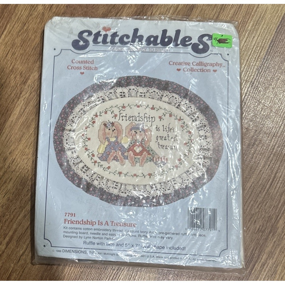NEW STITCHABLES FRIENDSHIP IS A TREASURE COUNTED CROSS STITCH KIT #7791